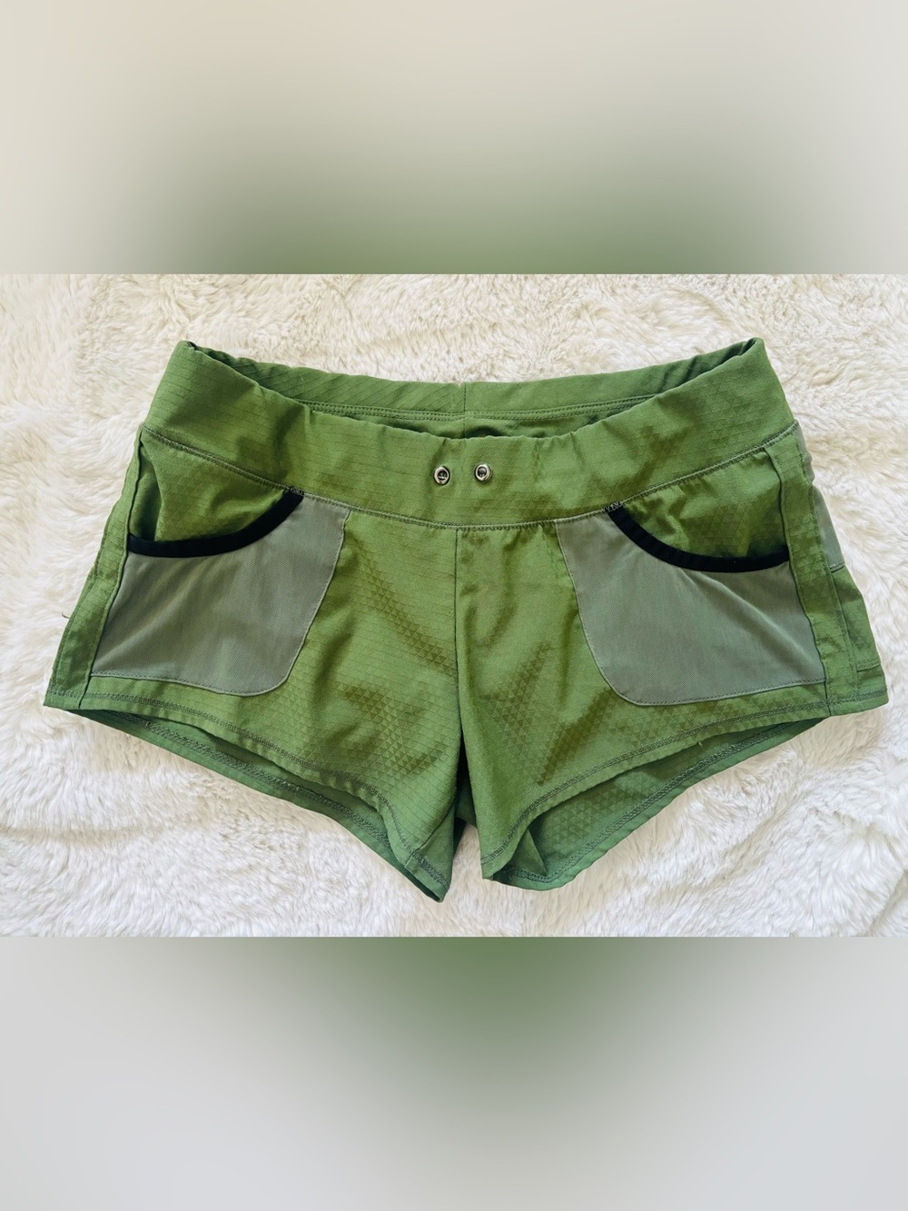 Oiselle Roga 4 Green Lined Running 3.5” Shorts Size: Small